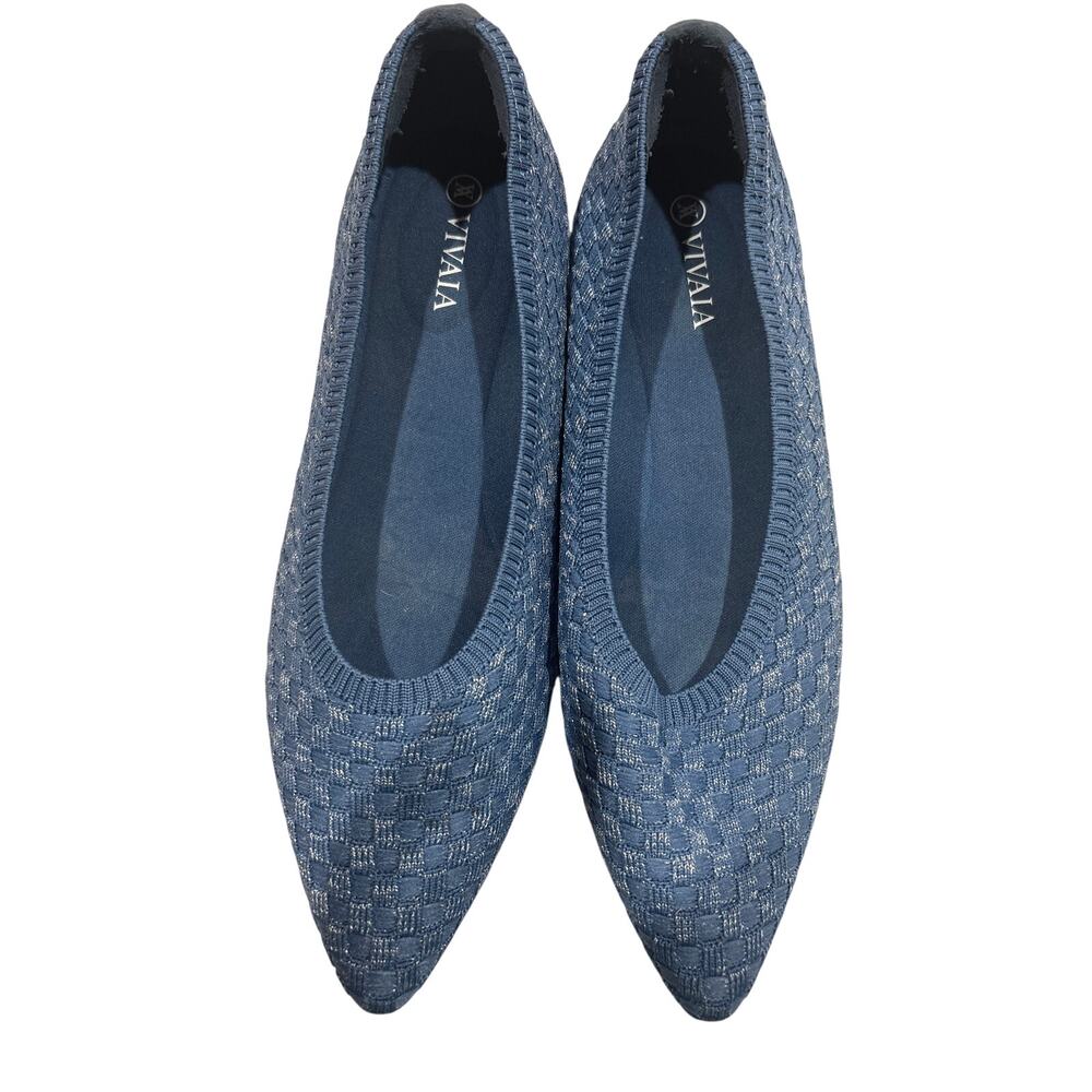blue knit pointed-toe flats from Vivaia,
Size 7.5